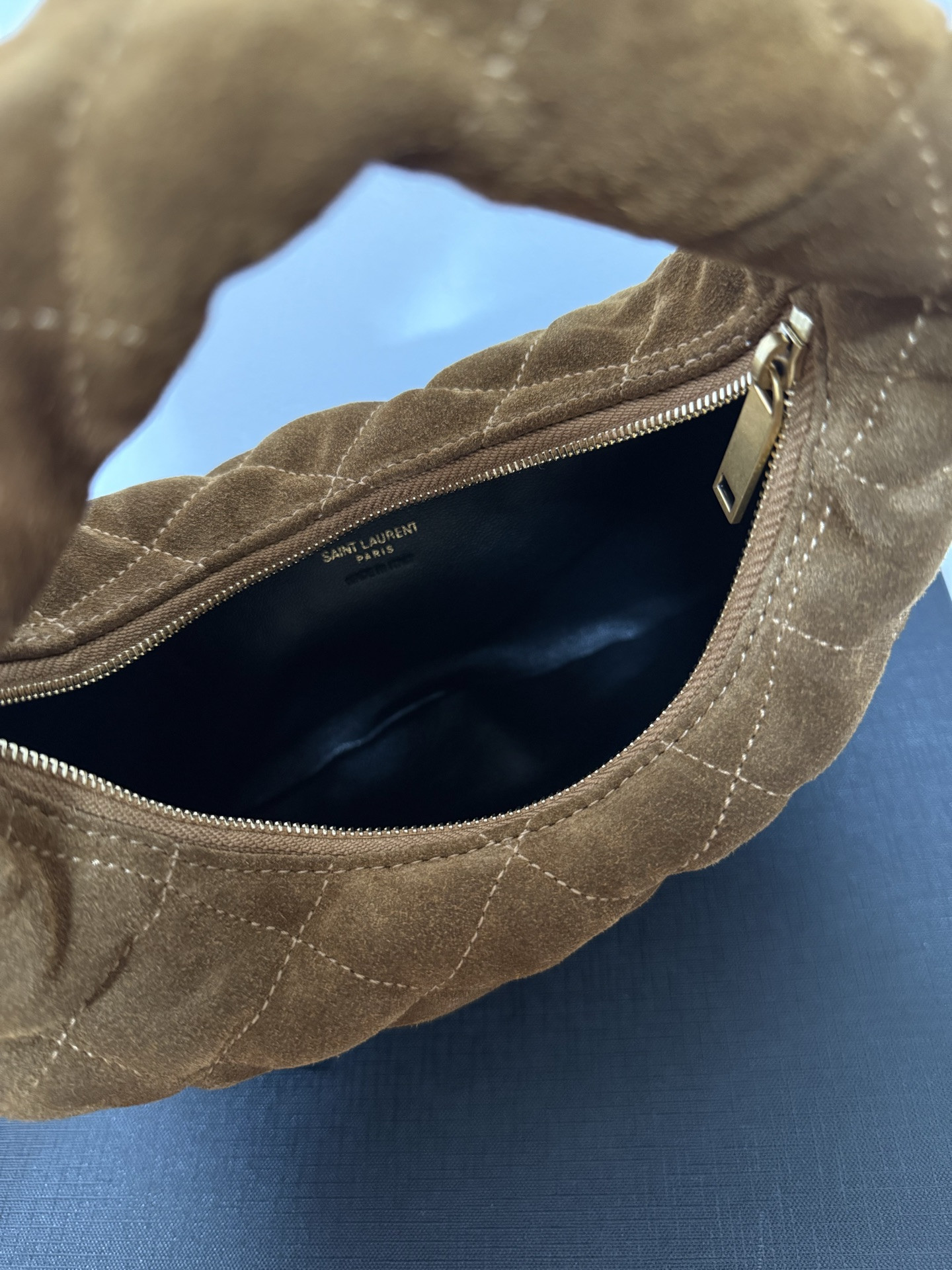 Y*L ICARINO in Quilted Suede 17x15.5x3cm