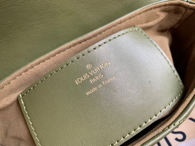 L0*is V*t0n NEW WAVE MULTI-POCHETTE M56471