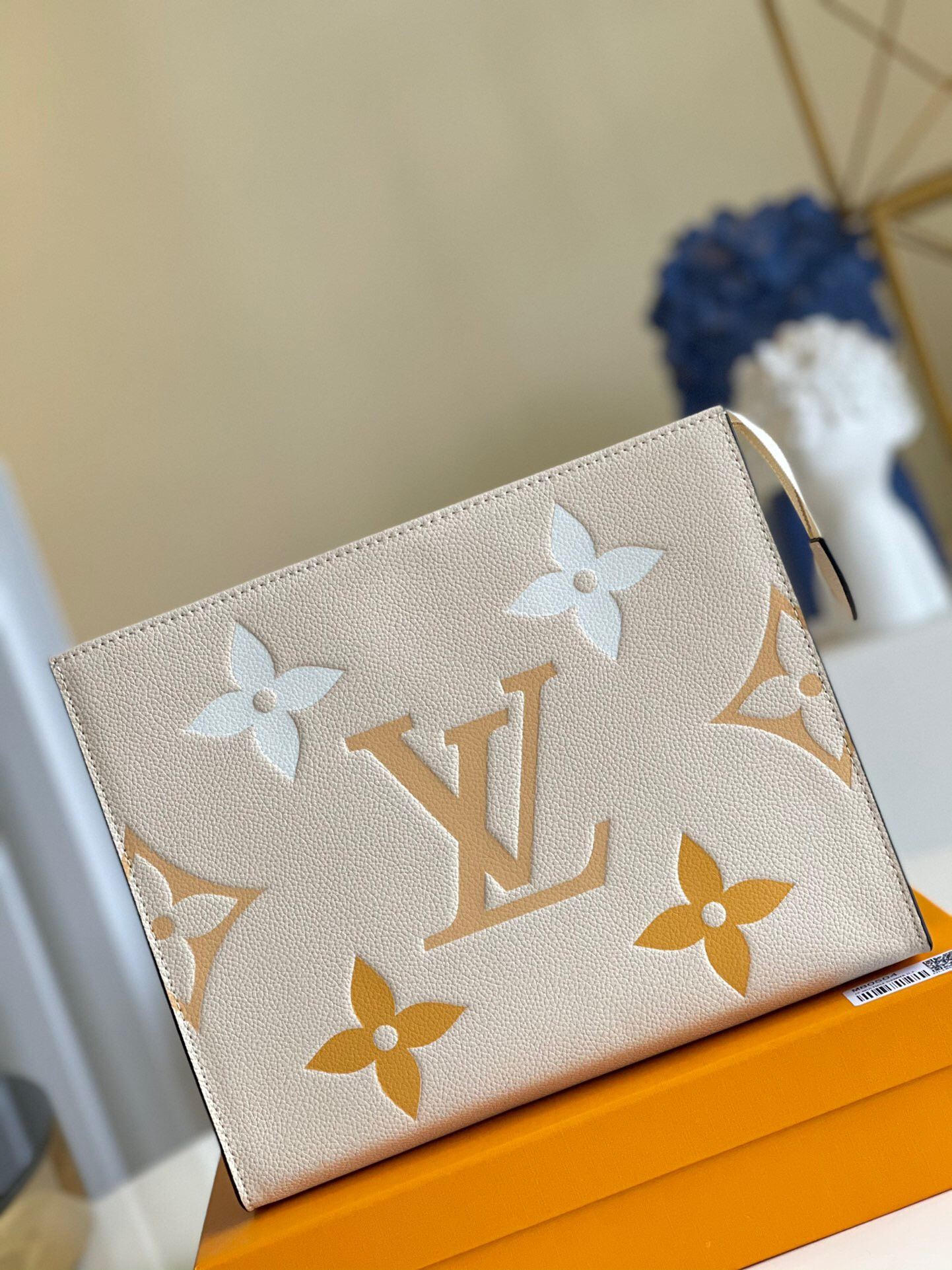 TOILETRY POUCH 26 M80504